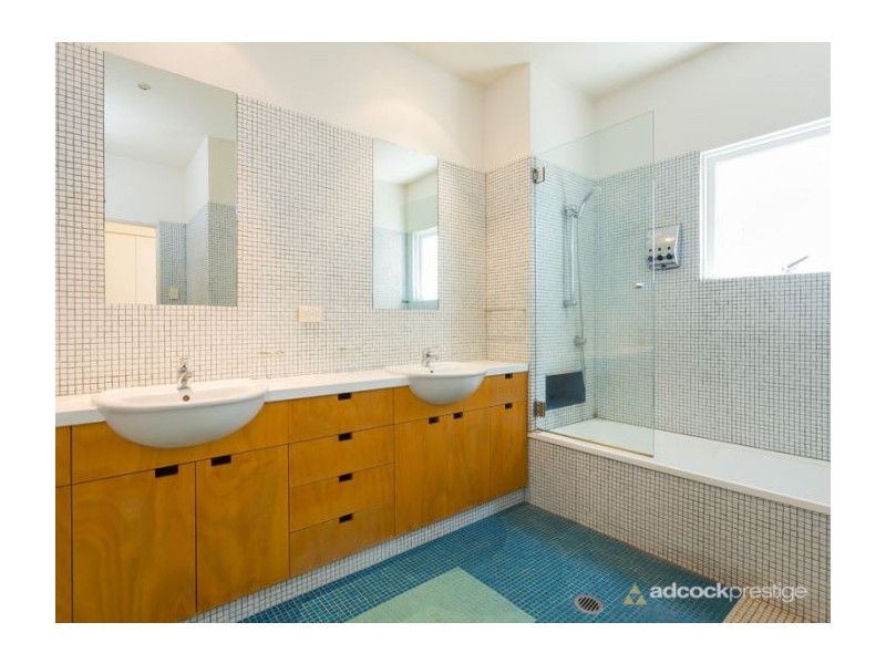 302 Jesmond Road, Fig Tree Pocket QLD 4069