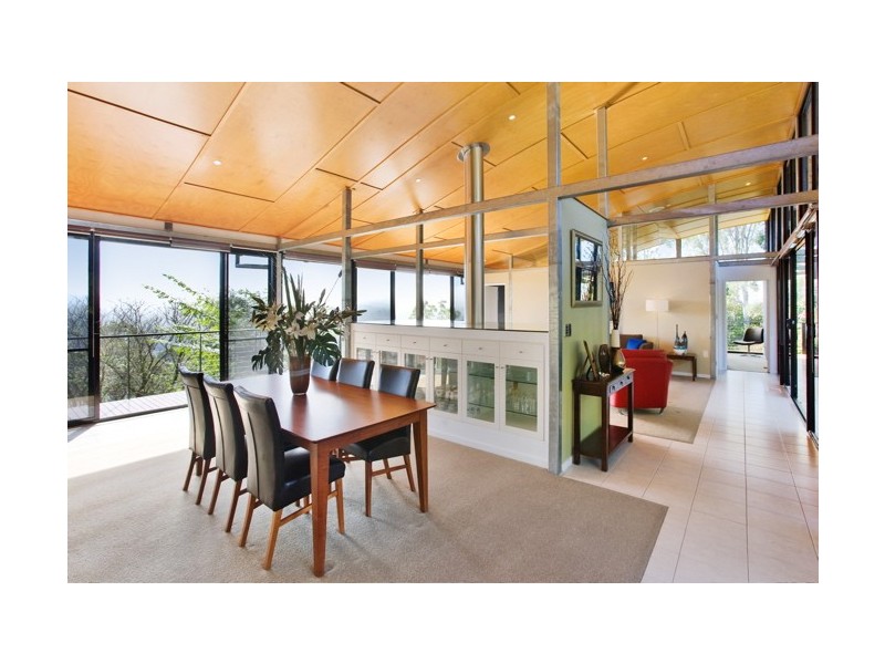 15 Royston Street, Brookfield QLD 4069