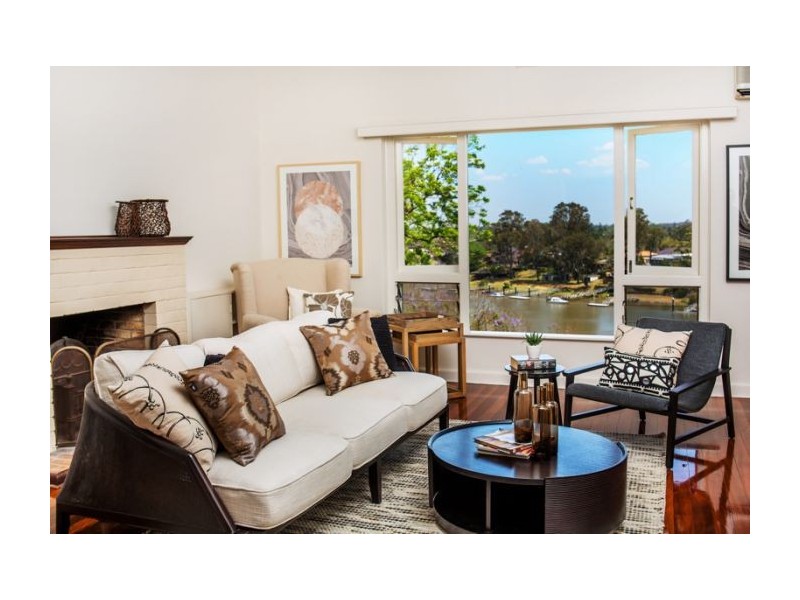 19 Neulans Road, Indooroopilly QLD 4068