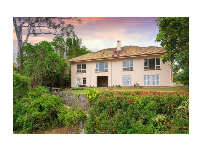 19 Neulans Road, Indooroopilly QLD 4068