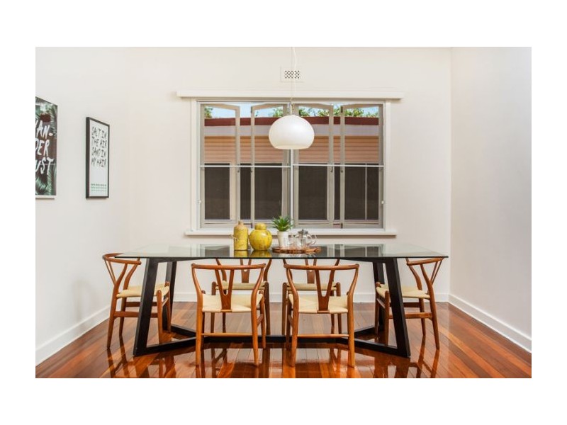 19 Neulans Road, Indooroopilly QLD 4068