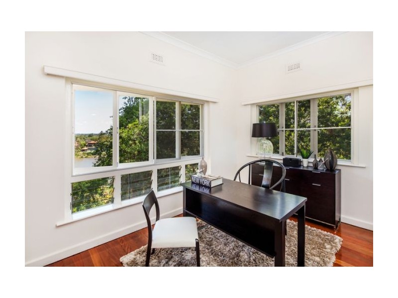 19 Neulans Road, Indooroopilly QLD 4068