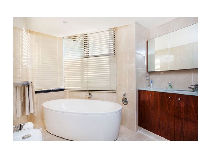 4/88 Macquarie Street, St Lucia QLD 4067