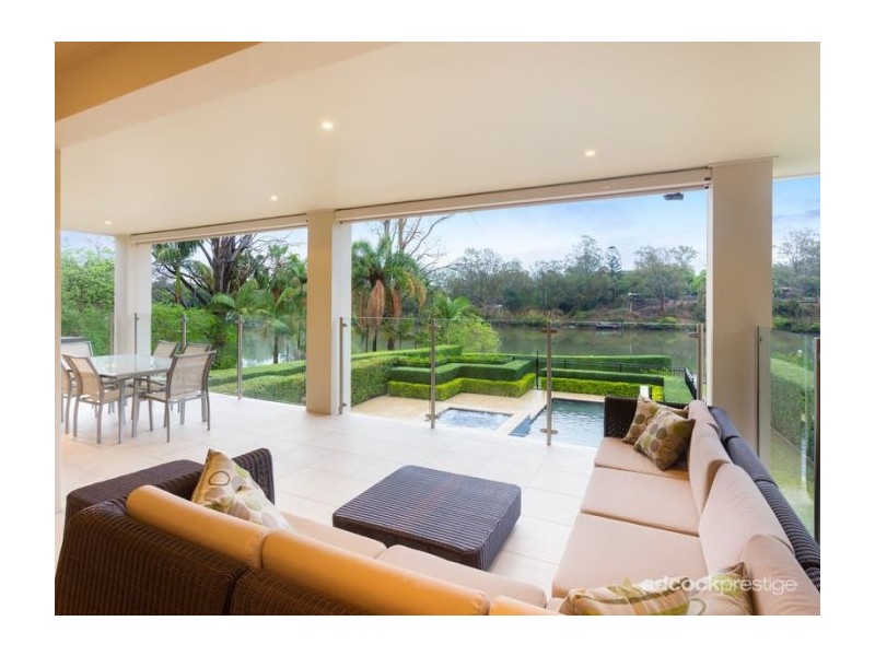 16 Douglas Street, Sherwood QLD 4075