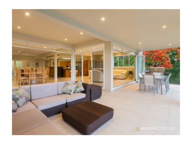 16 Douglas Street, Sherwood QLD 4075