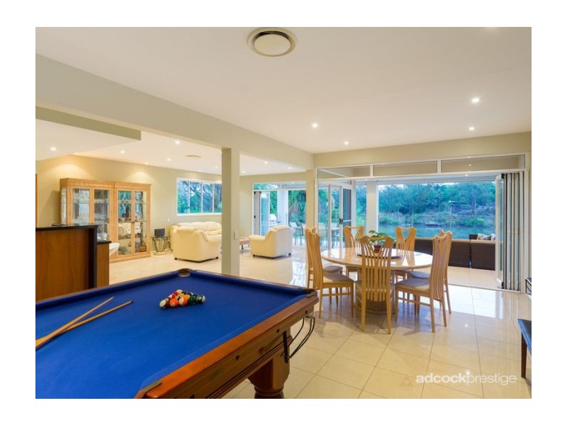 16 Douglas Street, Sherwood QLD 4075