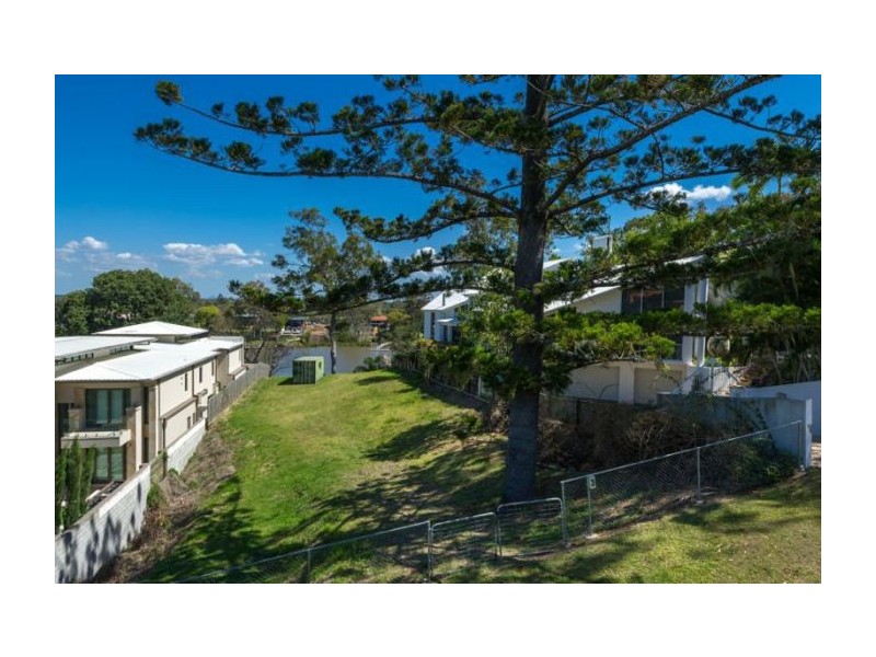 3 Ivy St, Indooroopilly QLD 4068