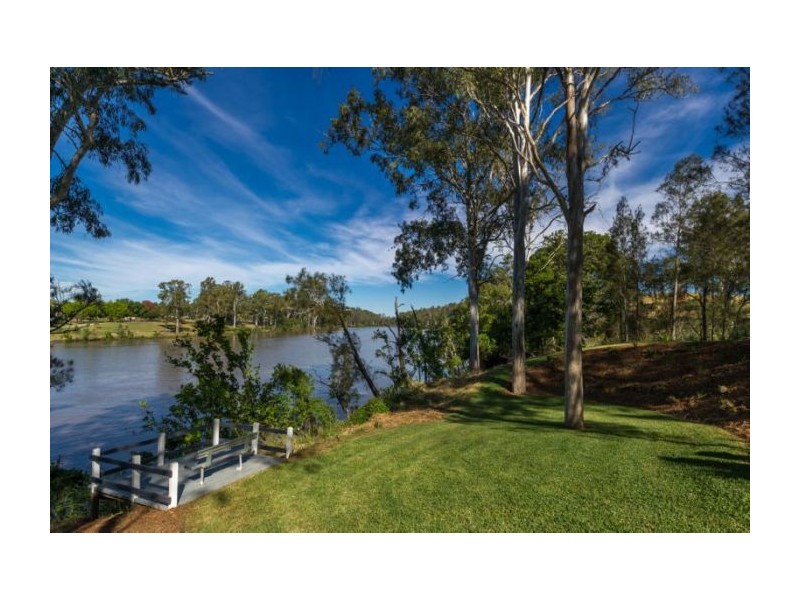 38a Scenic Road, Kenmore QLD 4069