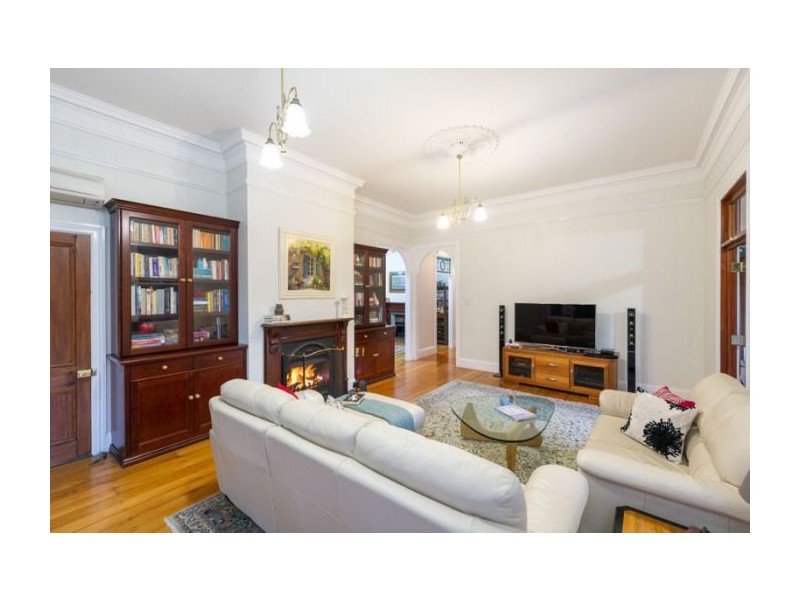 38a Scenic Road, Kenmore QLD 4069