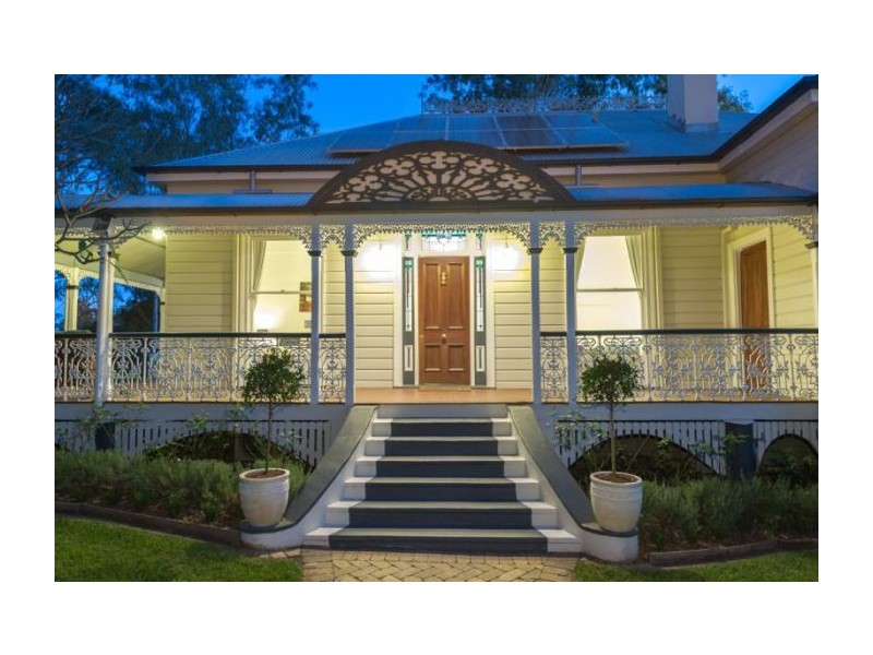 38a Scenic Road, Kenmore QLD 4069