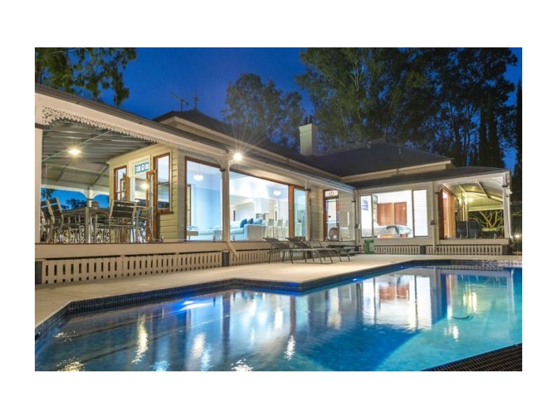 38a Scenic Road, Kenmore QLD 4069