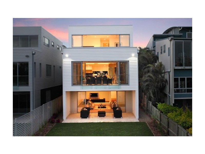 11 Avebury Street, West End QLD 4101