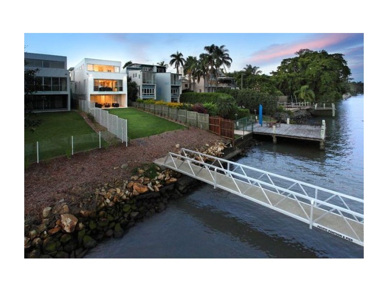 11 Avebury Street, West End QLD 4101