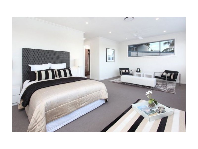 11 Avebury Street, West End QLD 4101