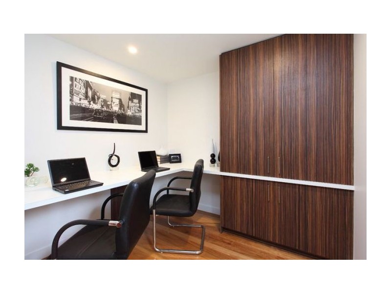 11 Avebury Street, West End QLD 4101