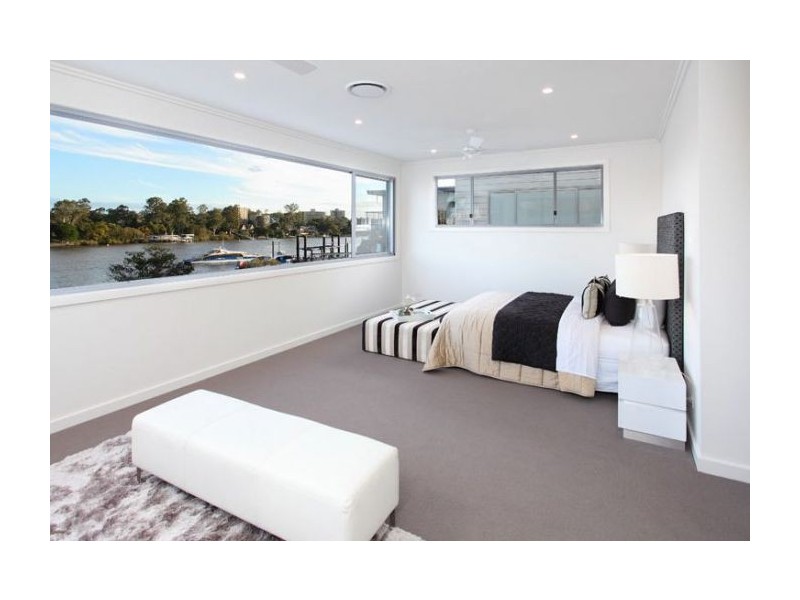 11 Avebury Street, West End QLD 4101