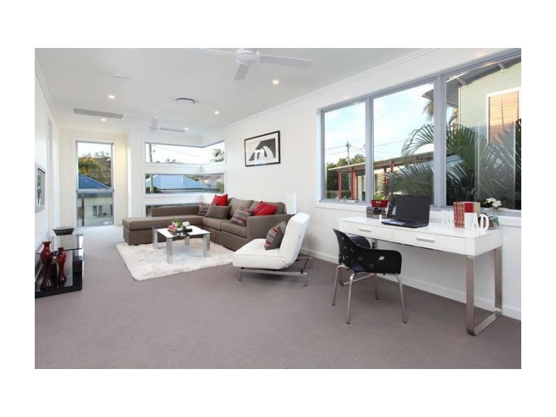 11 Avebury Street, West End QLD 4101