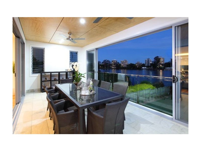11 Avebury Street, West End QLD 4101