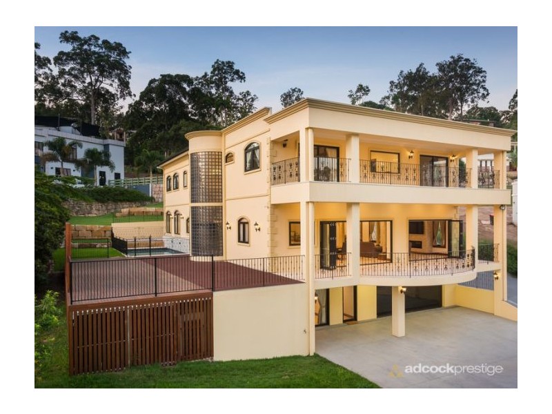 27 Robertson Place, Fig Tree Pocket QLD 4069