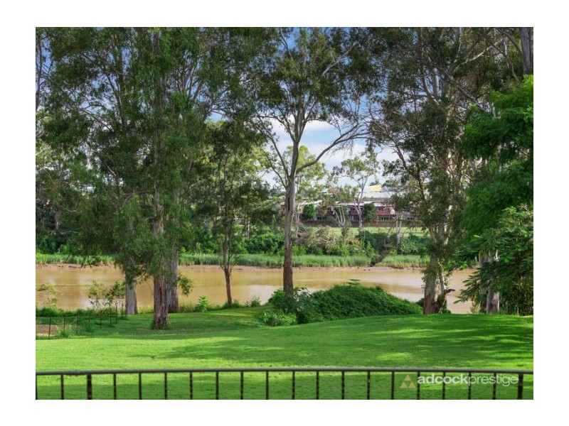 27 Robertson Place, Fig Tree Pocket QLD 4069
