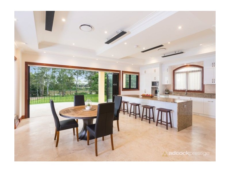 27 Robertson Place, Fig Tree Pocket QLD 4069