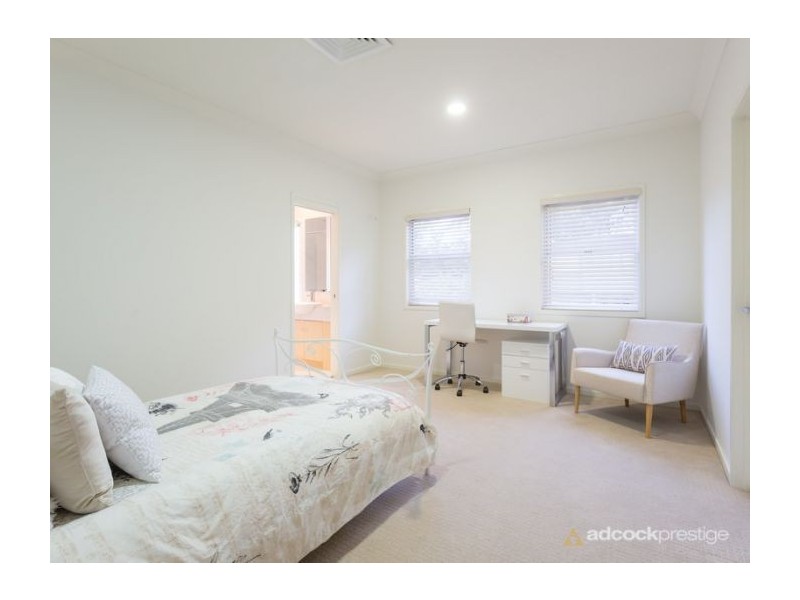 2/680 Jesmond Road, Fig Tree Pocket QLD 4069