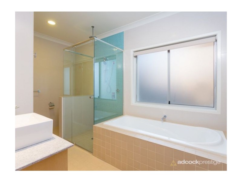 2/680 Jesmond Road, Fig Tree Pocket QLD 4069