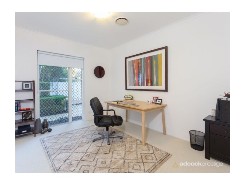 6 Chisholm Court, Mount Ommaney QLD 4074