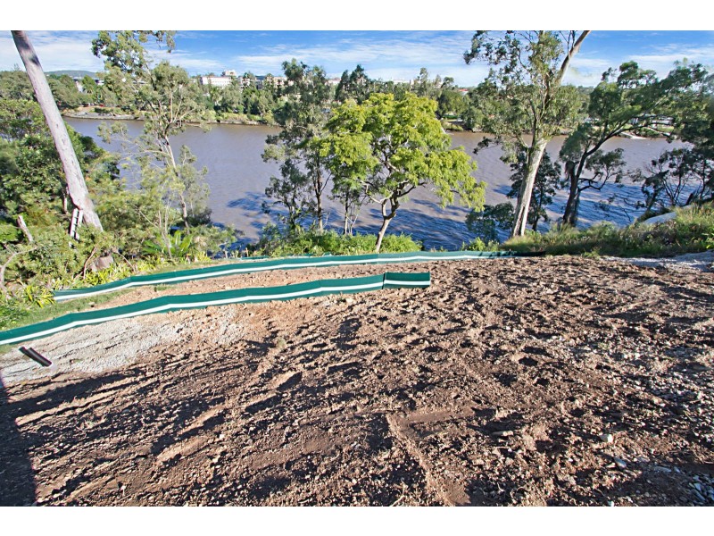 7 Fraser Terrace, Highgate Hill QLD 4101