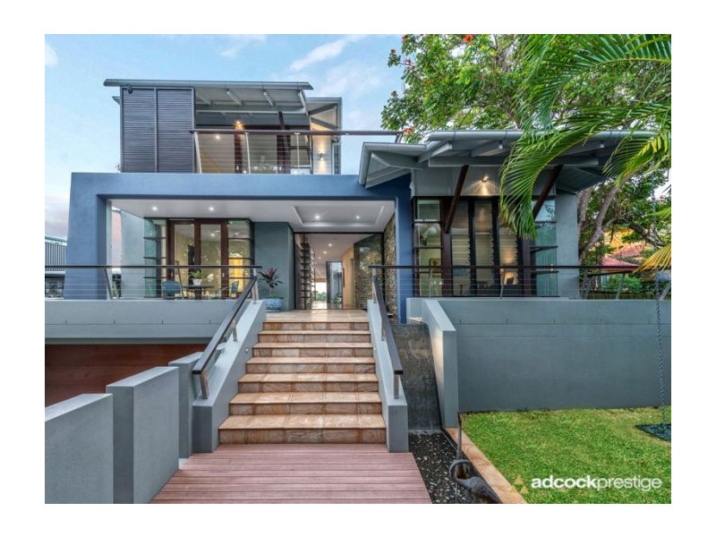 15 King Arthur Terrace, Tennyson QLD 4105