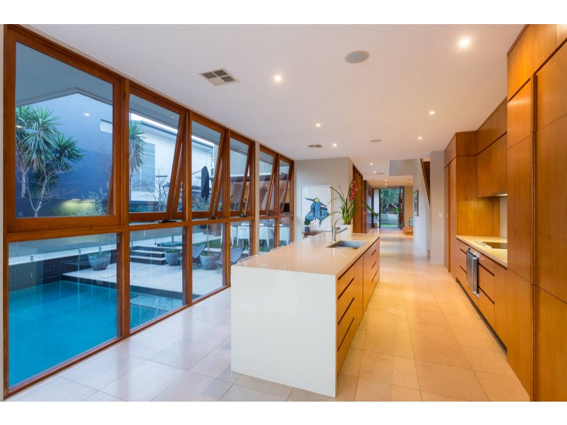 35 Astolat Street, Yeronga QLD 4104