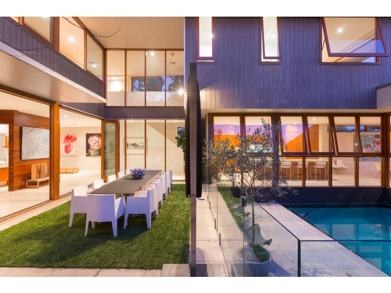 35 Astolat Street, Yeronga QLD 4104