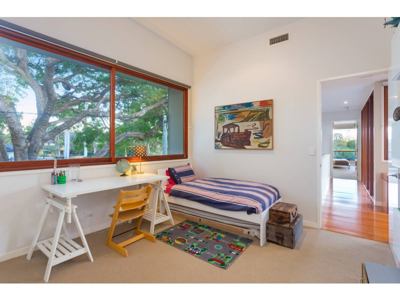 35 Astolat Street, Yeronga QLD 4104