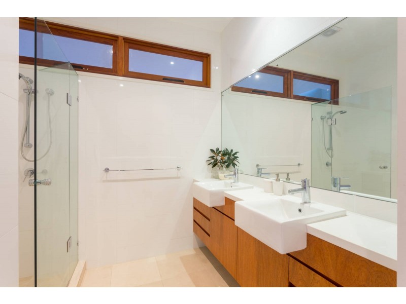 35 Astolat Street, Yeronga QLD 4104