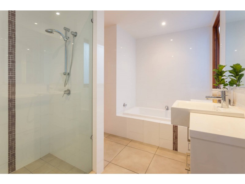 35 Astolat Street, Yeronga QLD 4104