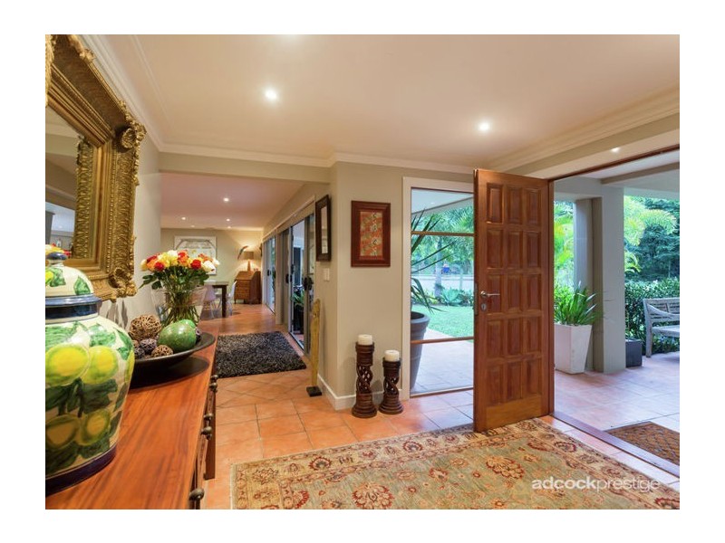 174 Chapel Hill Road, Chapel Hill QLD 4069