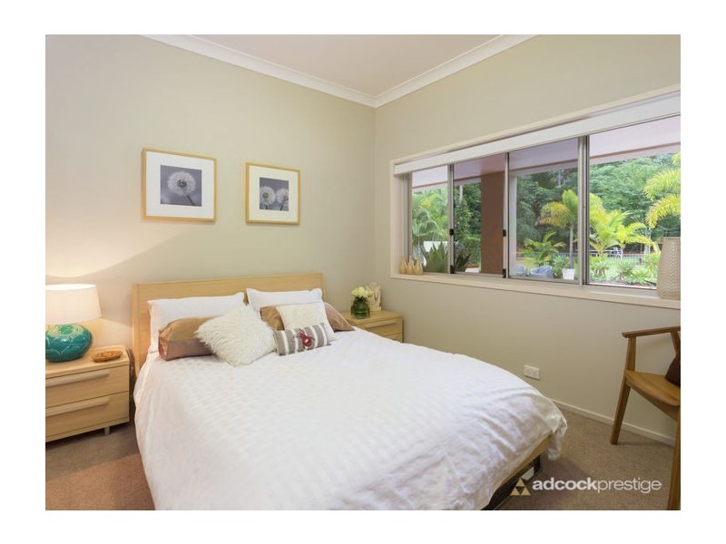 174 Chapel Hill Road, Chapel Hill QLD 4069