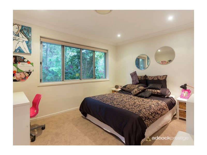 174 Chapel Hill Road, Chapel Hill QLD 4069