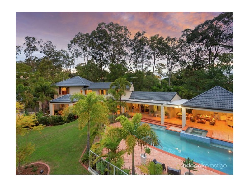 174 Chapel Hill Road, Chapel Hill QLD 4069