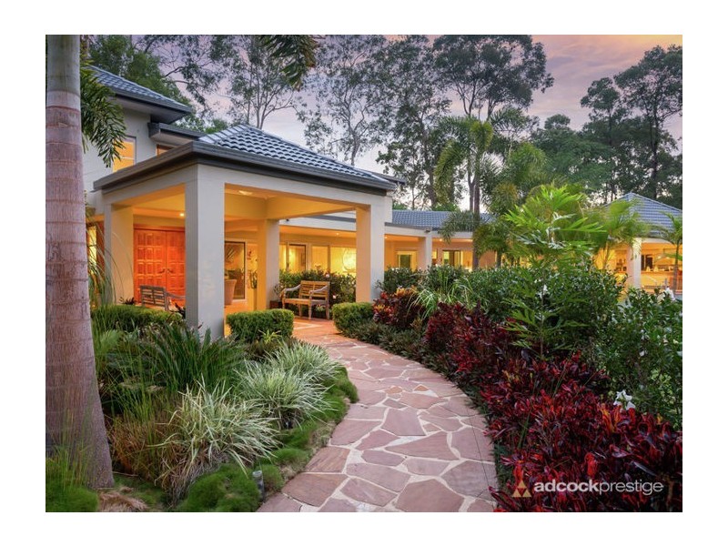 174 Chapel Hill Road, Chapel Hill QLD 4069