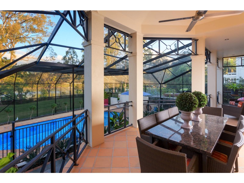 4 River Park Place, Fig Tree Pocket QLD 4069