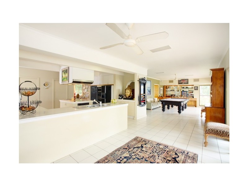 1 King Arthur Terrace, Tennyson QLD 4105