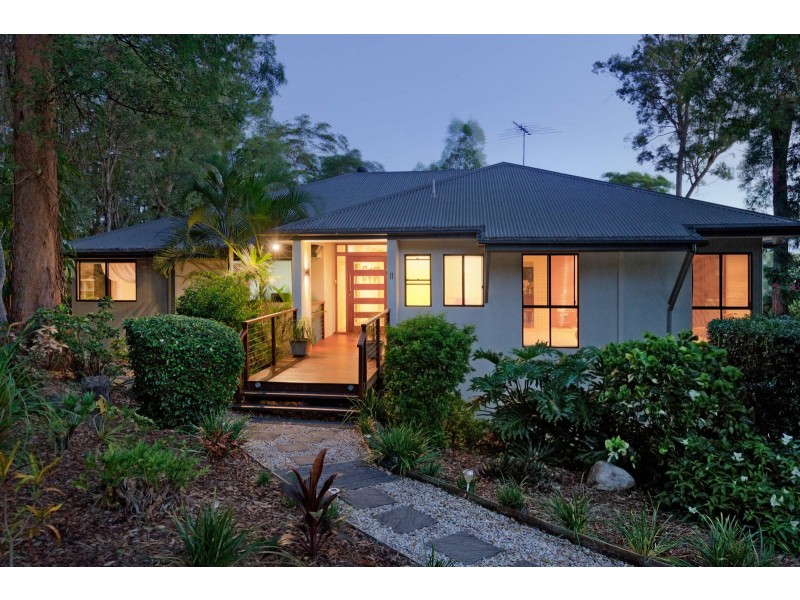 11 Robertson Place, Fig Tree Pocket QLD 4069
