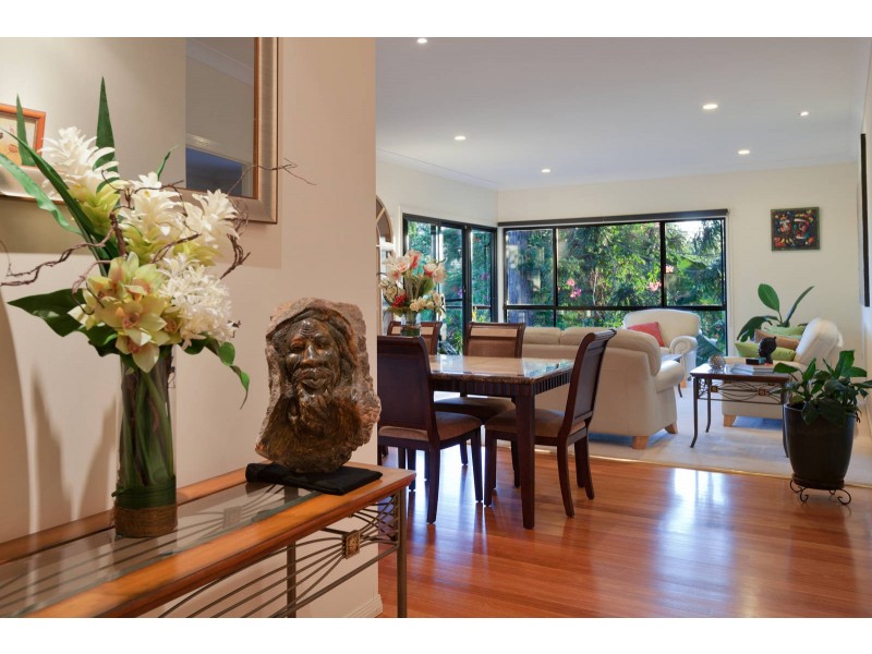 11 Robertson Place, Fig Tree Pocket QLD 4069
