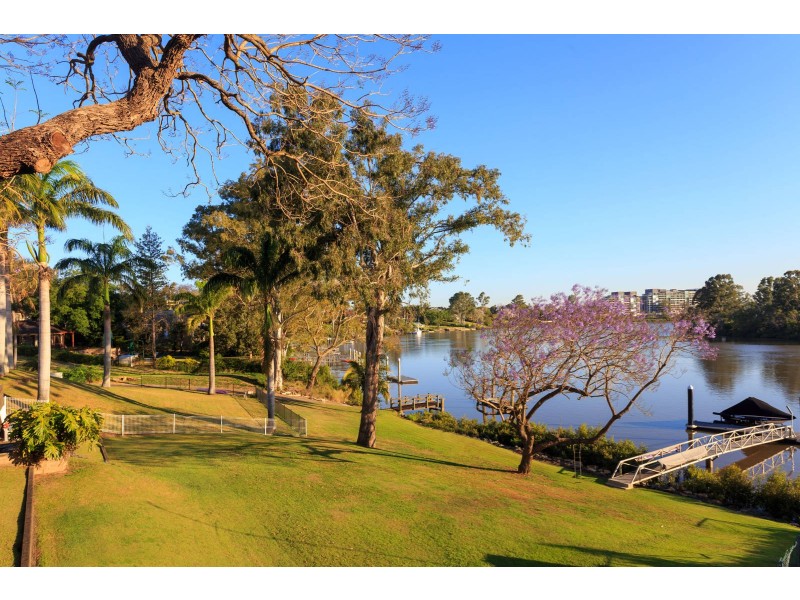 24 Astolat Street, Yeronga QLD 4104