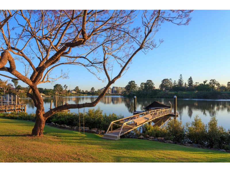 24 Astolat Street, Yeronga QLD 4104