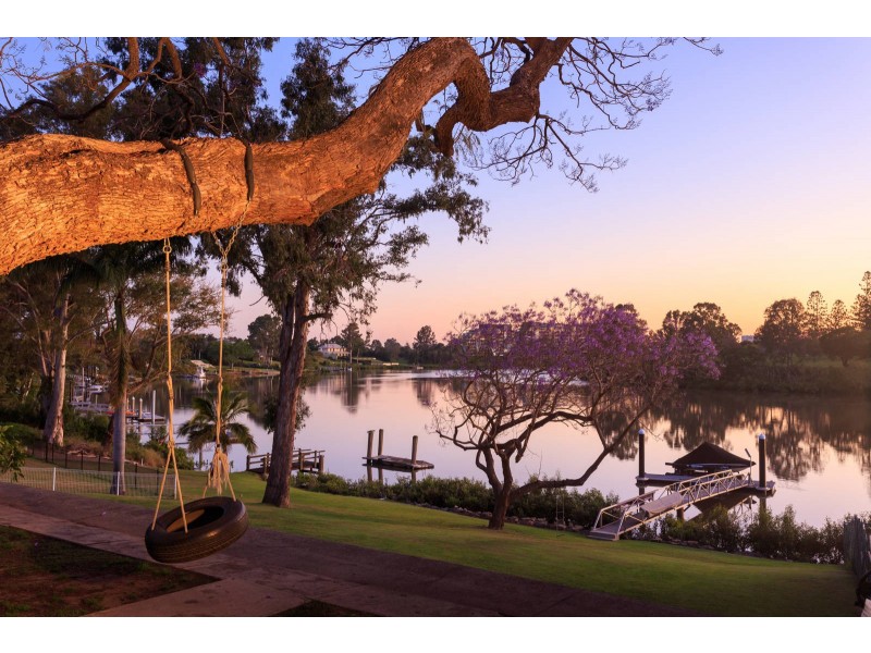 24 Astolat Street, Yeronga QLD 4104