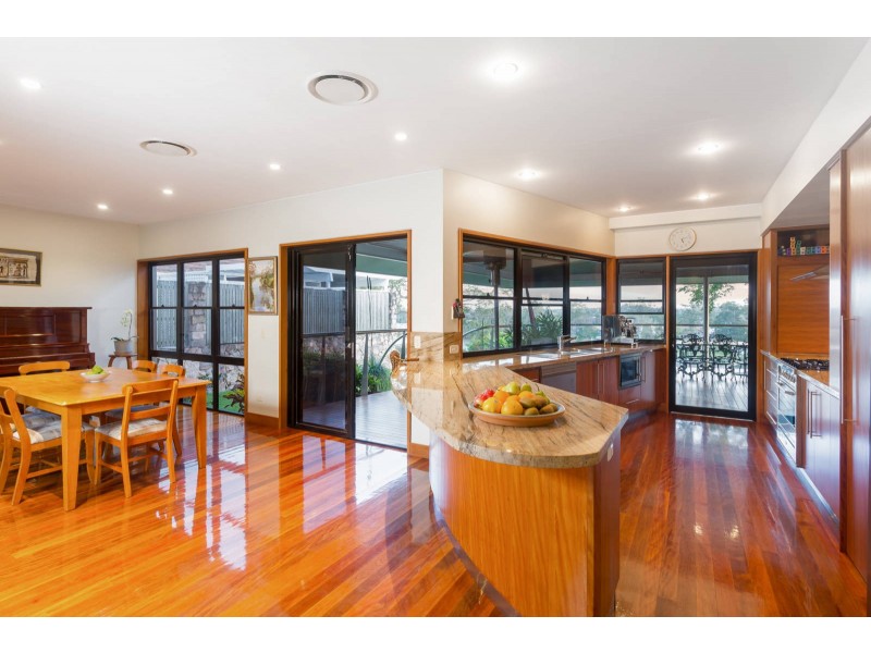 29 Neulans Road, Indooroopilly QLD 4068
