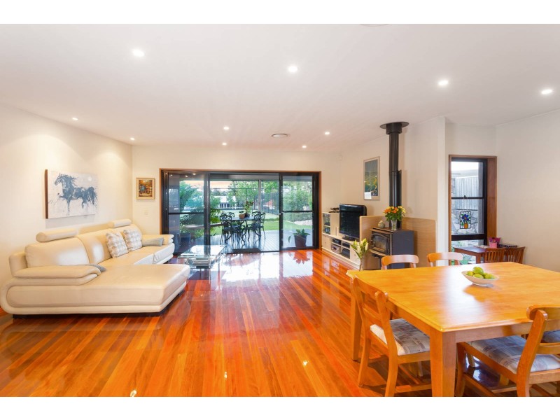 29 Neulans Road, Indooroopilly QLD 4068