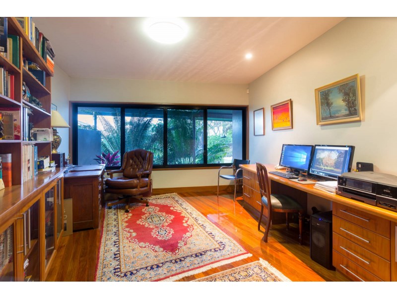 29 Neulans Road, Indooroopilly QLD 4068